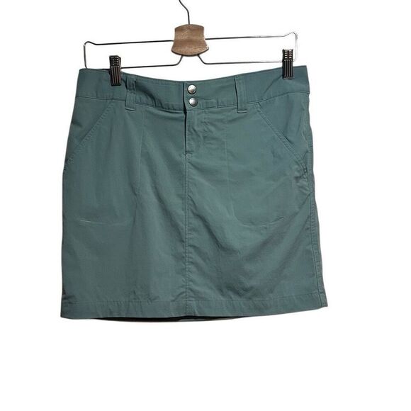 Columbia Sage green skort/ Tennis Skirt size 6 with pockets - Picture 1 of 7